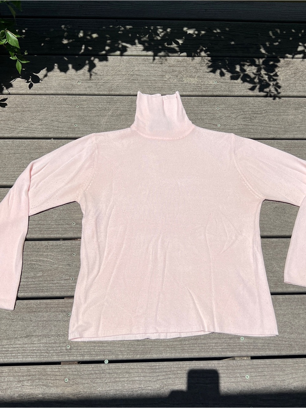 Sag Harbor: Vintage Light Pink Turtleneck Sweater. Women’s Size Medium.